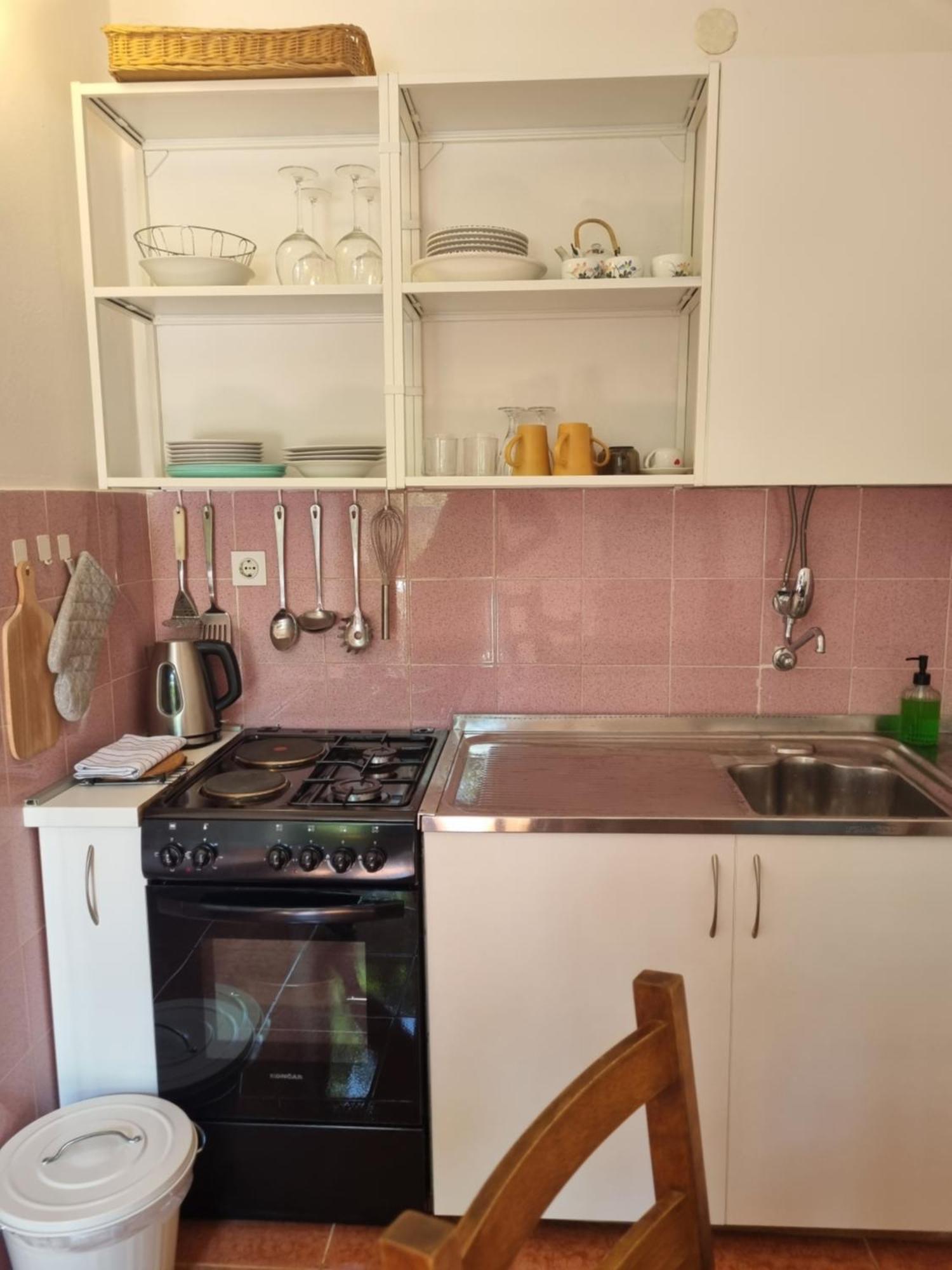Apartments Kero New Value 2023 Fully Ac Porec Bilik gambar